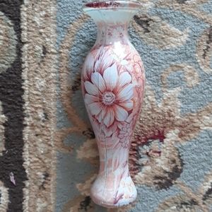 Pretty glass floral vase